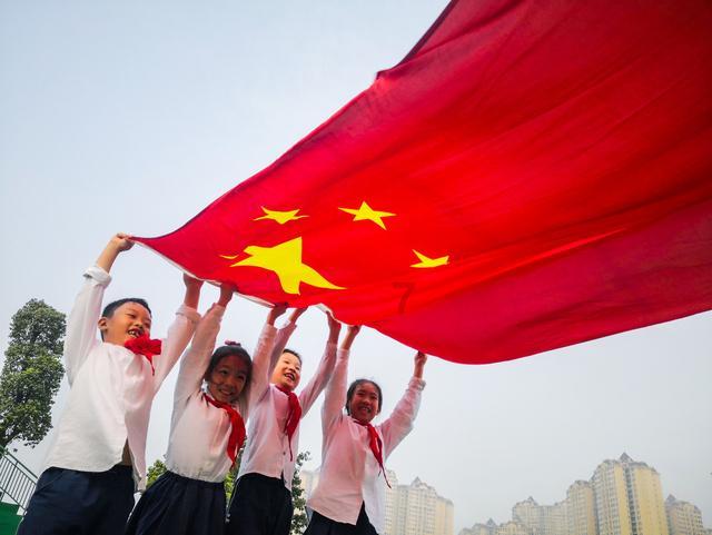 男生对女生说无德不受宠什么意思？